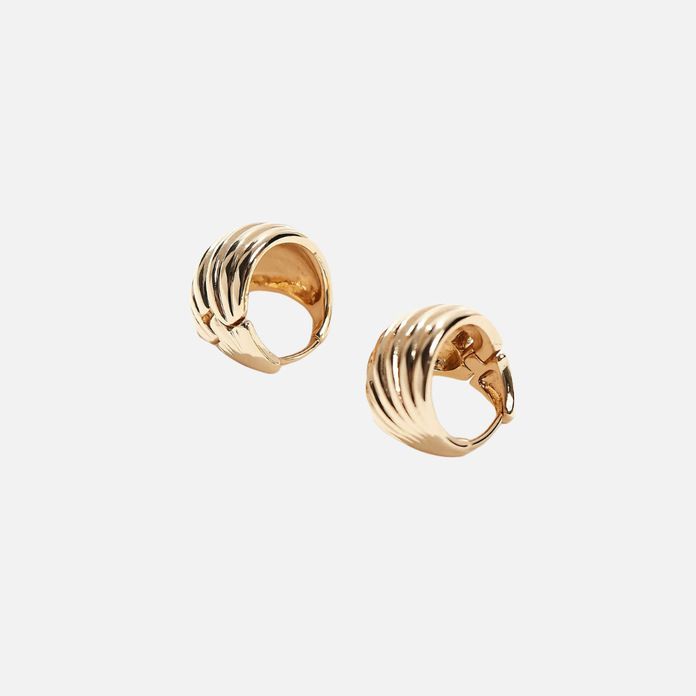Shell Ear Buckle